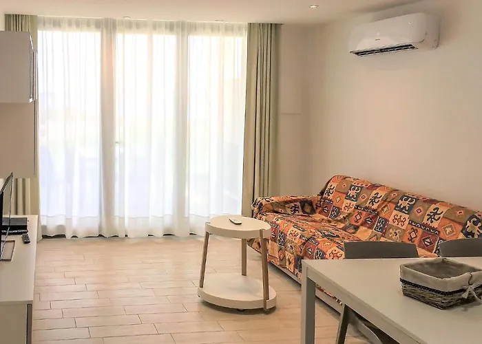 Gorgeous In Apartman Cannigione